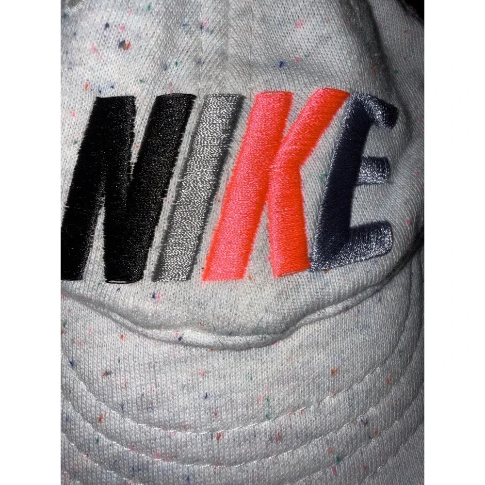 Nike Newborn Baby Baseball Cap Grey Confetti Speckle Embroidered Logo Hat - Picture 2 of 4